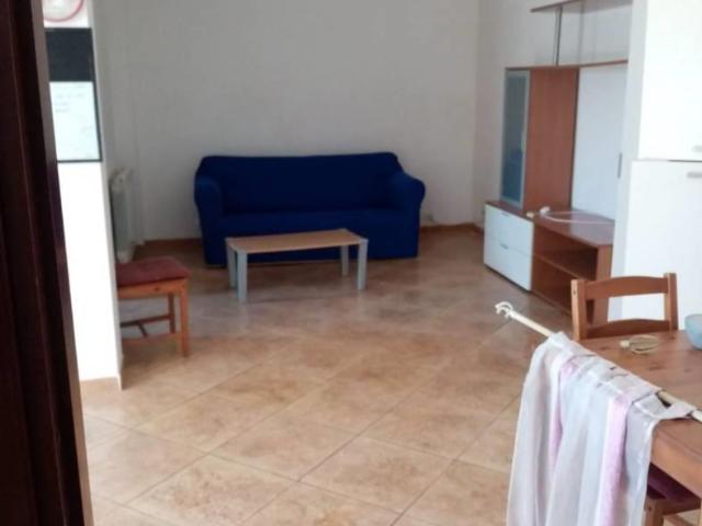 Affittasi Appartamento, INDIPENDENTE GUIDONIA CON TERRAZZO Annunci Guidonia Montecelio Roma Rif.615700