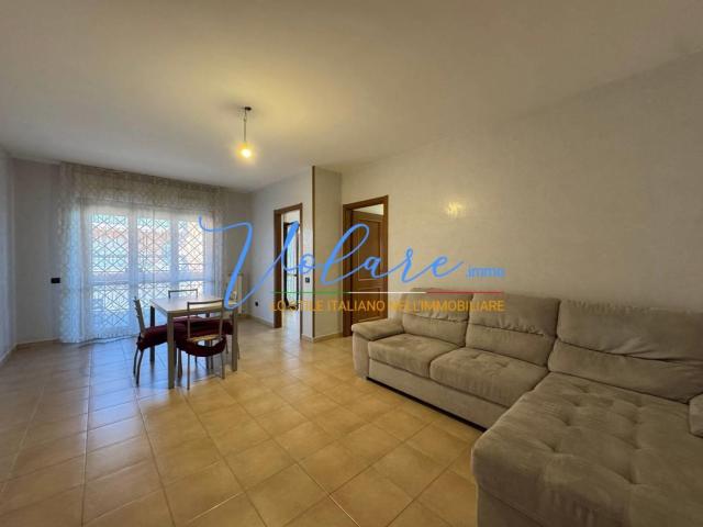 Affittasi Appartamento, LUMINOSO APPARTAMENTO CON TERRAZZO IN ZONA CASAL LUMBROSO Annunci Roma, Zona Massimina Rif.638881