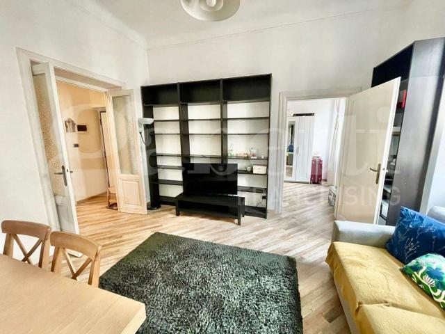 Affittasi Appartamento, Luminoso appartamento ristrutturato e arredato Annunci Roma Roma Rif.631360