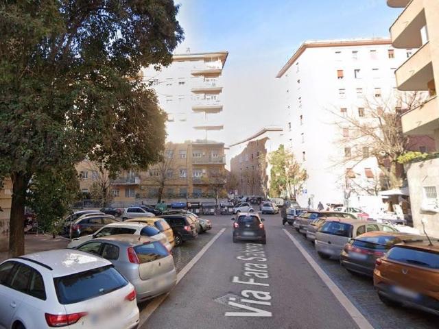 Affittasi Appartamento, LIBIA TRILOCALE con BALCONE SPESE COMPRESE Annunci Roma Roma Rif.616283