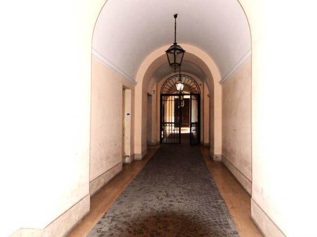 Affittasi Appartamento, Piazza del Popolo adiacenze Annunci Roma Roma Rif.631459