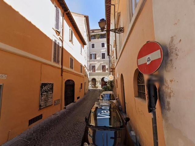 Affittasi Appartamento, PIAZZA NAVONA STANZA SINGOLA METRO A Annunci Roma Roma Rif.615710