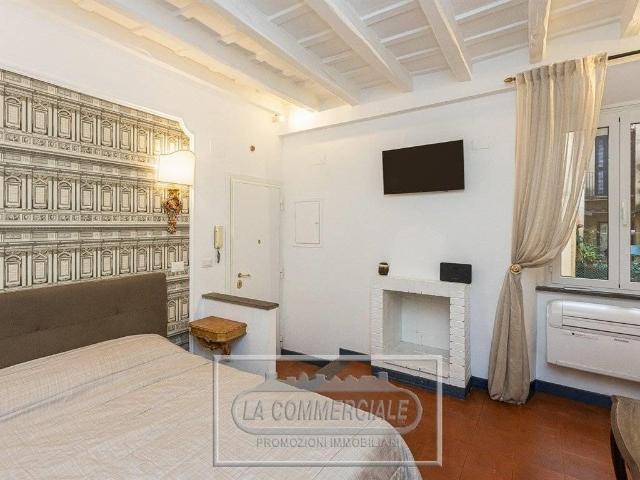 Affittasi Appartamento, Pied à terre caratteristico nel cuore di Roma Annunci Roma Roma Rif.637009