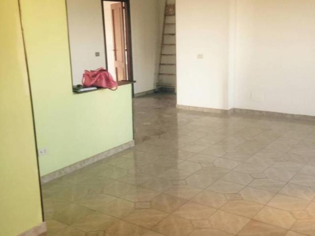 Affittasi Appartamento, Quadrilocale via Tullio Ascarelli 222, Roma Annunci Roma, Zona Casal Lumbroso Rif.6079