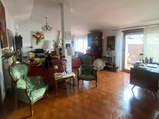 Affittasi Appartamento, Quadrilocale Annunci Marino, Frazione Santa Maria Delle Mole Rif.630264