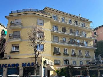 Affittasi Appartamento, Quadrilocale Annunci Roma Roma Rif.636108