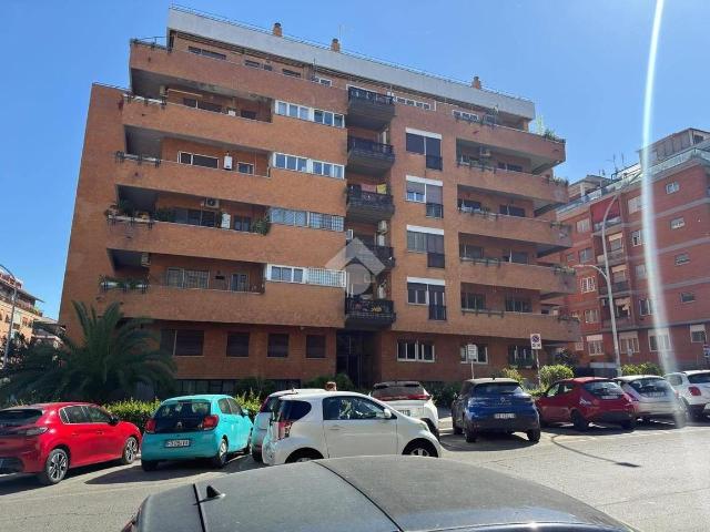 Affittasi Appartamento, Quadrilocale Annunci Roma Roma Rif.649046