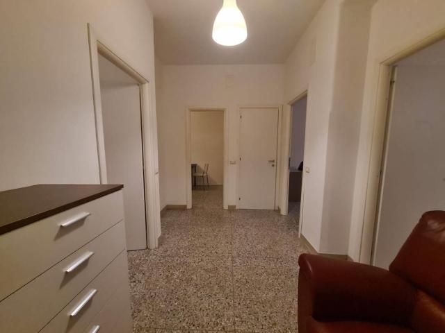 Affittasi Appartamento, rif 24/20 Via San Ippolito Annunci Roma, Zona Bologna Rif.76848