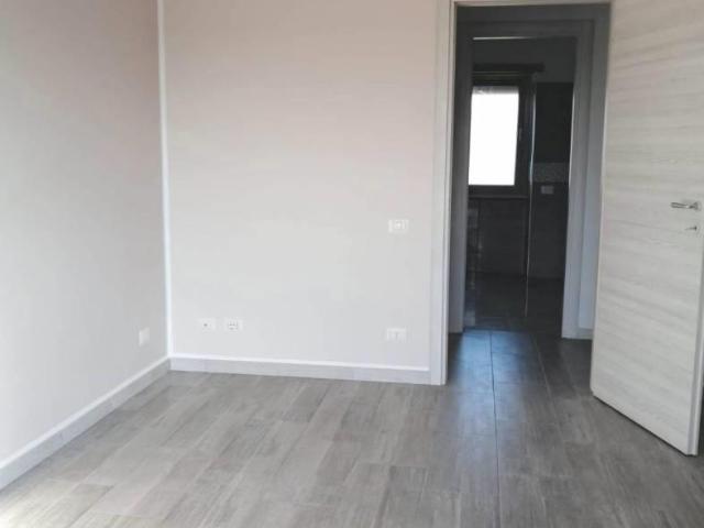 Affittasi Appartamento, RISTRUTTURATO PANORAMICO LUMINOSO NO CONDOMINIO Annunci Castel Gandolfo Roma Rif.365500