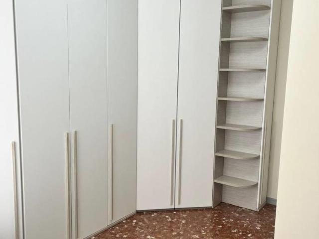 Affittasi Appartamento, STANZA SINGOLA CON BAGNO IN COMUNE 500 mt METROPOLITANA C Annunci Roma Roma Rif.626820