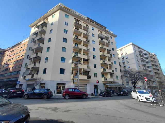 Affittasi Appartamento, STANZA SINGOLA CON BALCONE PER RAGAZZI STUDENTI Annunci Roma Roma Rif.626311