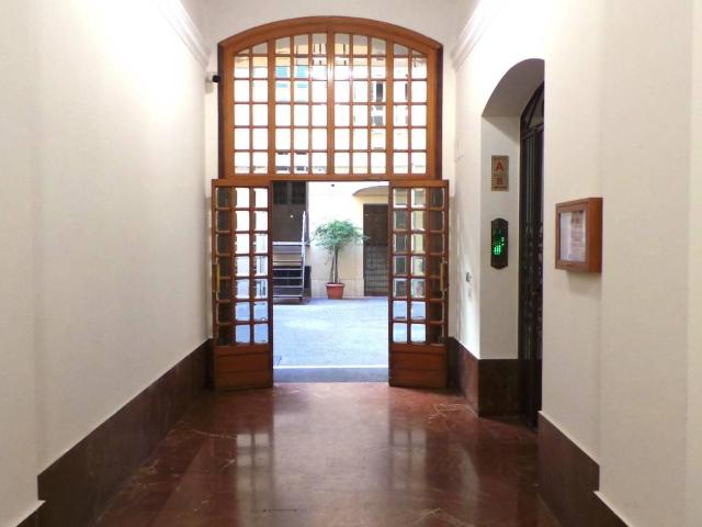 Affittasi Appartamento, STANZA SINGOLA PER DONNE LAVORATRICI Annunci Roma, Zona Esquilino Rif.635730
