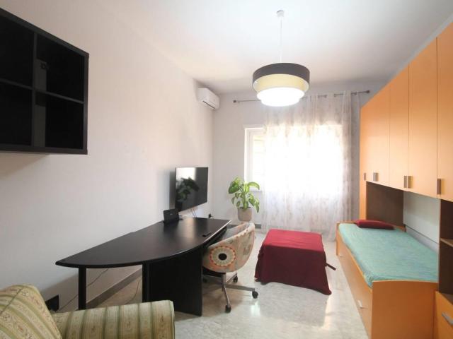 Affittasi Appartamento, TIBURTINA/CASAL BRUCIATO STANZA IN AFFITTO Annunci Roma Roma Rif.647620