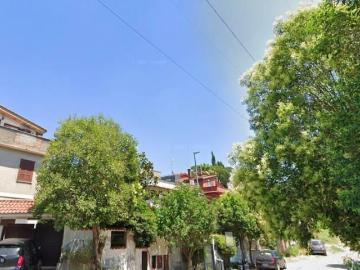 Affittasi Appartamento, TRILOCALE AMPIO IN ZONA VALLE MURICANA Annunci Roma, Zona Valle Muricana Rif.513634