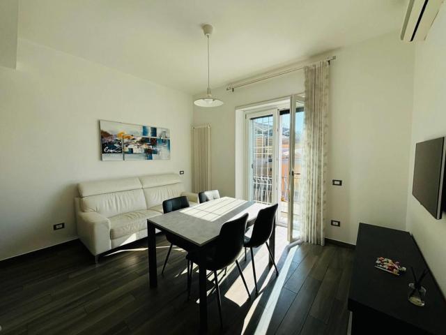 Affittasi Appartamento, Trilocale Annunci Roma Roma Rif.626666