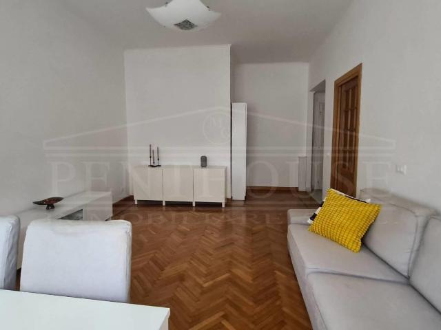 Affittasi Appartamento, Trilocale Annunci Roma, Zona Eur Rif.631136