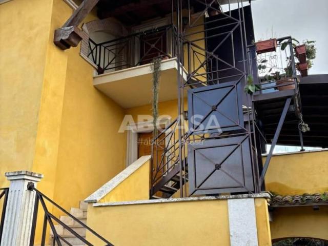 Affittasi Appartamento, Trilocale Annunci Velletri Roma Rif.642642