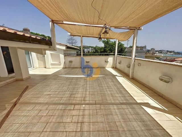 Affittasi Appartamento, Trilocale in via aurelia, 449, Capolinaro, Santa Marinella Annunci Santa Marinella Roma Rif.626958