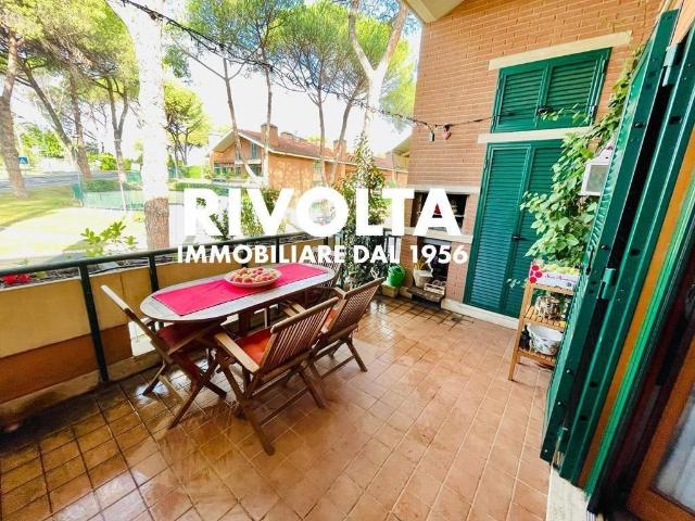 Affittasi Appartamento, Vuoi vivere in un contesto signorile immerso nel verde? Annunci Roma Roma Rif.649491