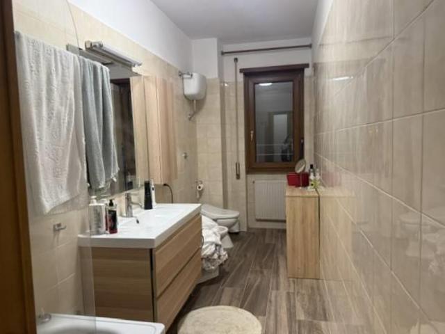 Affittasi Appartamento, via Vittorini, appartamento in locazione Annunci Roma Roma Rif.642368