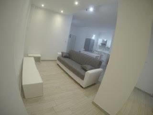 Affittasi Appartamento, Via Zanzur stanza singola con bagno privato per lavoratore Annunci Roma Roma Rif.646346