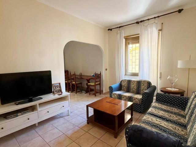 Affittasi Appartamento, VIA DI DONNA OLIMPIA AFFITTO BILOCALE Annunci Roma Roma Rif.644352