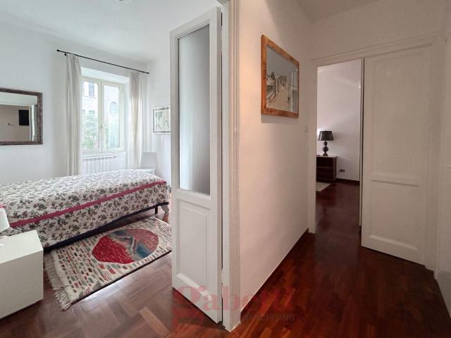 Affittasi Appartamento, Via Germanico delizioso appartamento piano alto Annunci Roma, Zona Prati Rif.608622