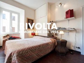 Affittasi Appartamento, Via Merulana CAMERA ARREDATA CON SERVIZI Annunci Roma, Zona Esquilino Rif.649495