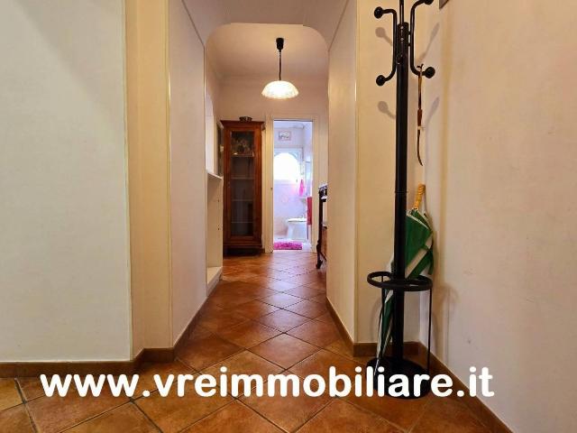 Affittasi Appartamento, VREAGENCY Bilocale con balcone, arredato. Annunci Roma Roma Rif.569602