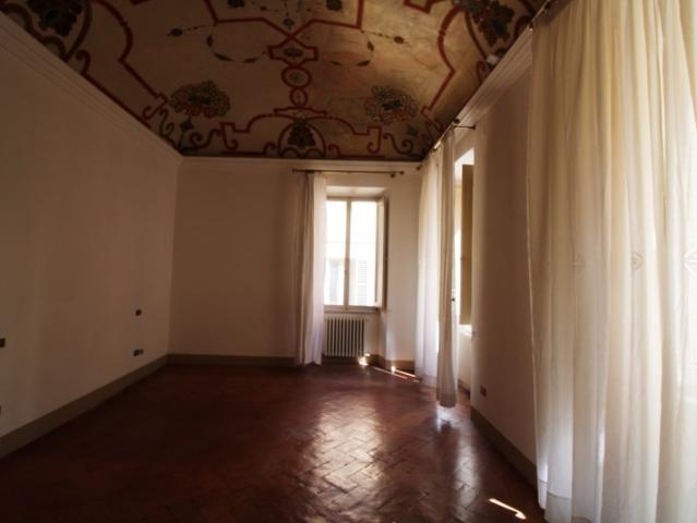 AFFITTASI: Appartamento