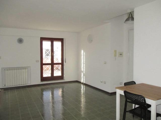 Affittasi Attico, Attico 37 mq con terrazza, Roma Annunci Roma Roma Rif.82870