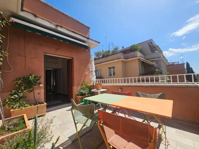 Affittasi Attico, Affitto Roma Parioli attico non arredato con terrazza Annunci Roma Roma Rif.646149