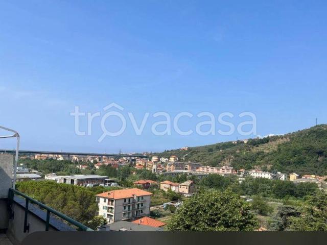 Affittasi attico/mansarda a Cogorno viale Costa dei Landò, 11, San Salvatore