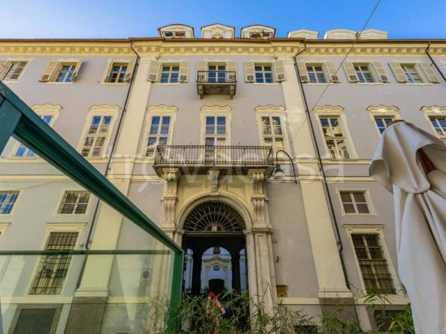 Affittasi bilocale a Torino via Maria Vittoria, Via della Rocca