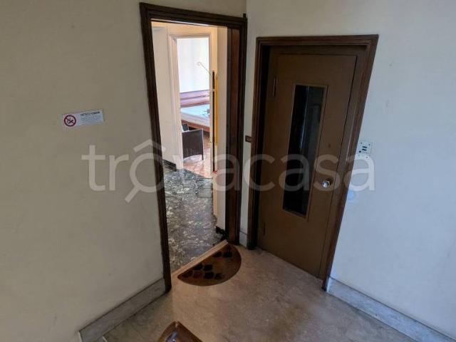 Affittasi bilocale a Torino via Melezet, 9, Parella
