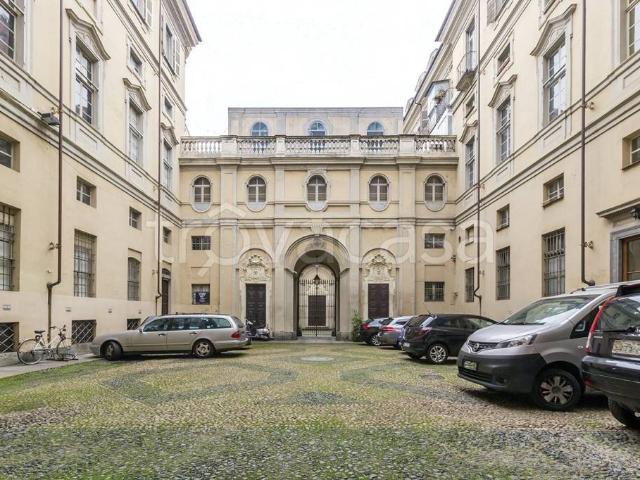 Affittasi bilocale a Torino, Via Roma
