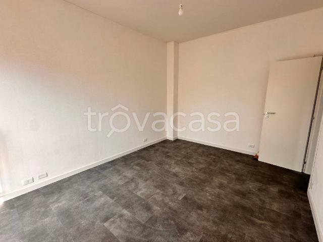 Affittasi bilocale a Torino via Valentino Carrera, 56, Parella
