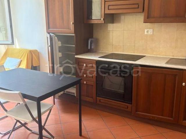 Affittasi bilocale a Bologna via delle Moline, Centro Storico
