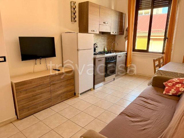 Affittasi bilocale a Milano via Bordighera, 22, Famagosta