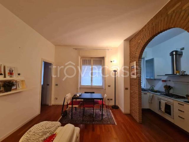 Affittasi bilocale a Milano via Privata Leto Pomponio, Washington