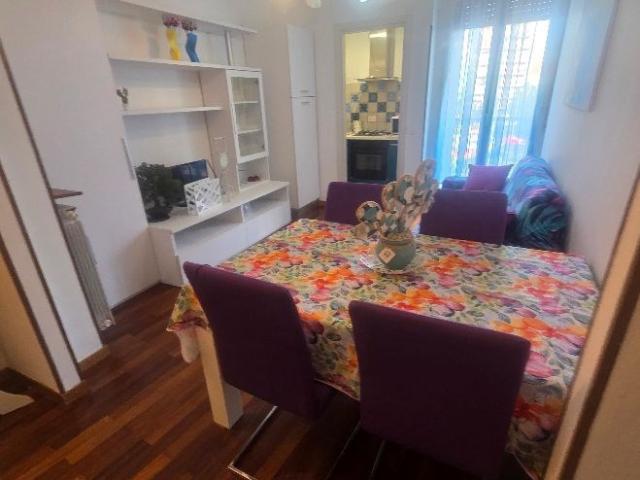 Affittasi bilocale a Milano via Rebrant 27, De Angeli