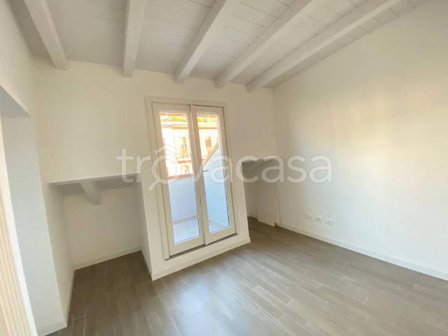 Affittasi bilocale a Milano, Cadorna Castello