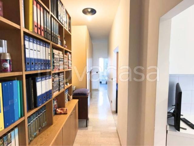 Affittasi bilocale a Milano via Tito Livio, 26, Lodi Brenta