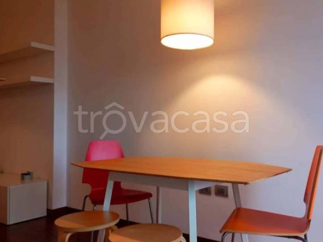 Affittasi bilocale a Milano viale Giovanni Suzzani, Bicocca