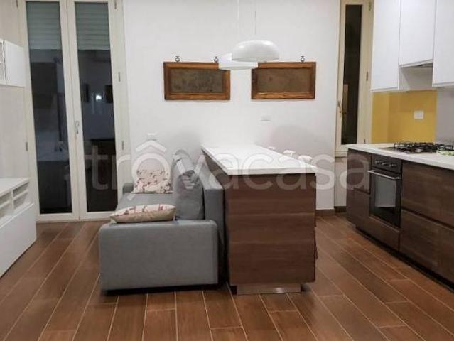 Affittasi bilocale a Napoli via dei Fiorentini, Porto Municipio