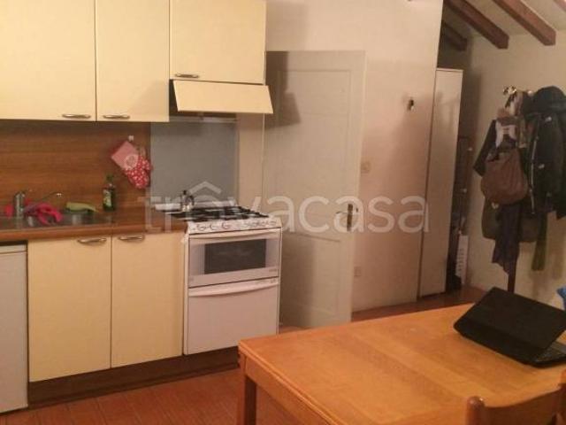 Affittasi bilocale a Parma piazza Duomo, Centro Storico