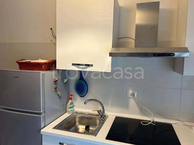 Affittasi bilocale a Roma via Roggiano Gravina, Anagnina