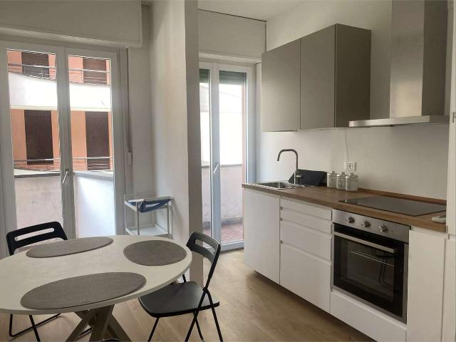 AFFITTASI IN VIA MILANO STANZE IN APPARTAMENTO