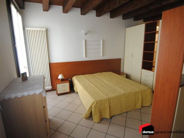 Affittasi monolocale thiene centro