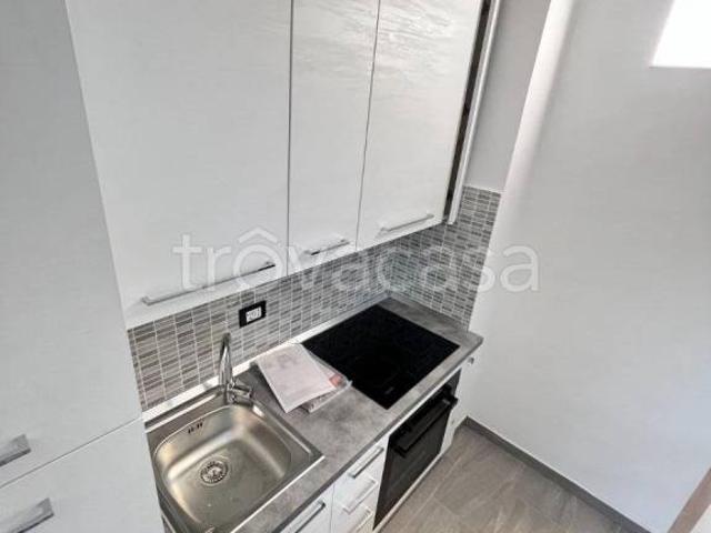 Affittasi monolocale a Milano via Palmanova, 30, Udine